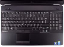 (A) Notebook Dell e6540 - i7-4800QM - 4 generacja / 4GB / 500 GB HDD / RADEON / 15.6" FULL HD / Klasa A