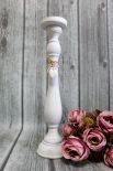 Świecznik drewniany wysoki biały z serduszkami 46x11,5 cm