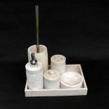 Orientalny zestaw akcesoriów łazienkowych z marmuru model GUINEA