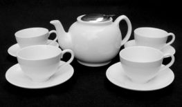 Zestaw do herbaty porcelanowy Imbryk 1,5L Filiżanka x 4 biały