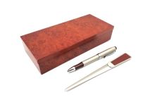 Długopis i nóż do papieru w pudełku drewnianym G131
